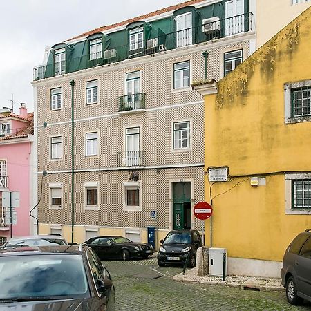Lovelystay - Cozy 3Bdr Apartment In Estrela 리스본 외부 사진
