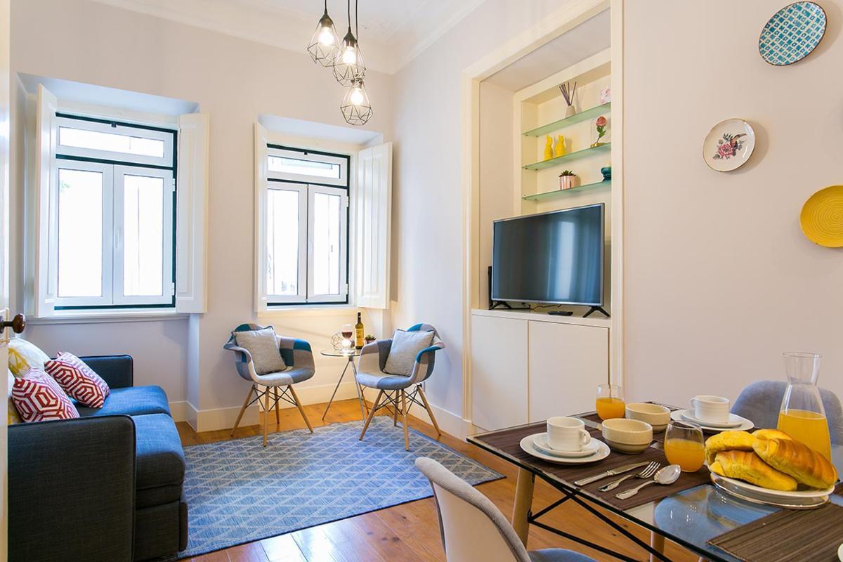 Lovelystay - Cozy 3Bdr Apartment In Estrela 리스본 외부 사진